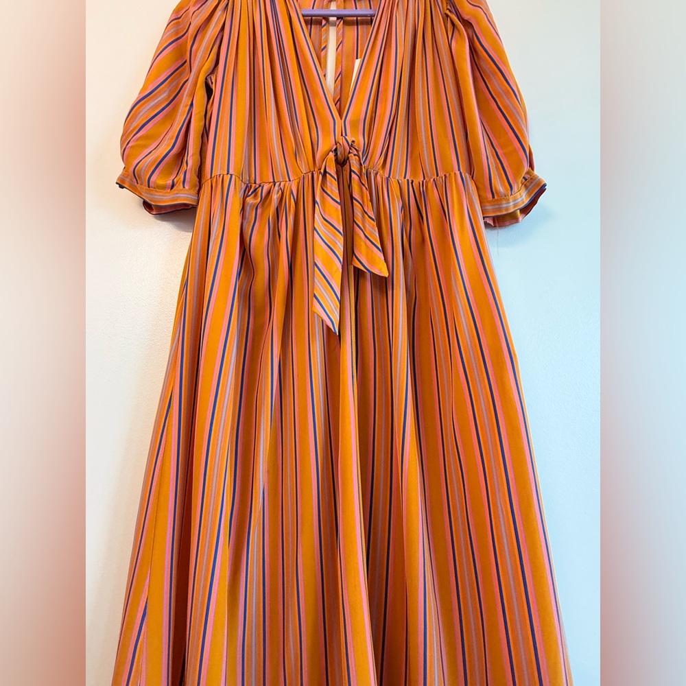 Elegant Striped Midi Dress in Orange and Purple - Picture 3 of 8